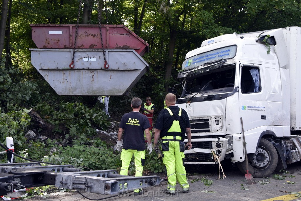 Schwerer VU A 3 Rich Oberhausen Hoehe AK Leverkusen P684.JPG - Miklos Laubert